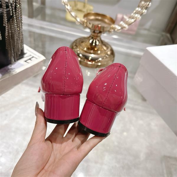 20251127171540344 270